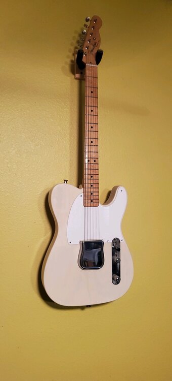 Screenshot_20220401-193250_Amazon Photos.jpg